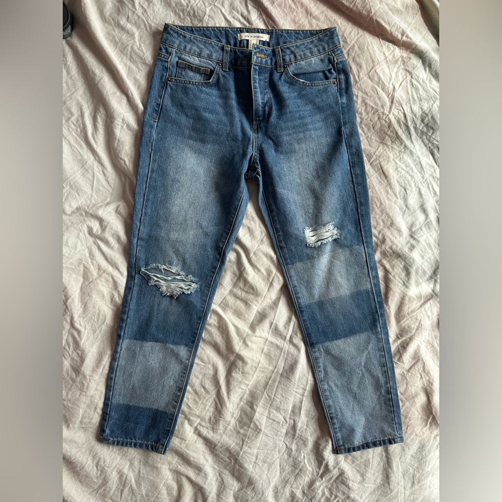 Life in Progress Distressed Tapered Ankle Jeans Blue Patchwork Denim Cropped 24
